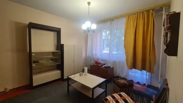 Eladó panellakás, Dunaújváros 2 szoba 52 m² 29.9 M Ft
