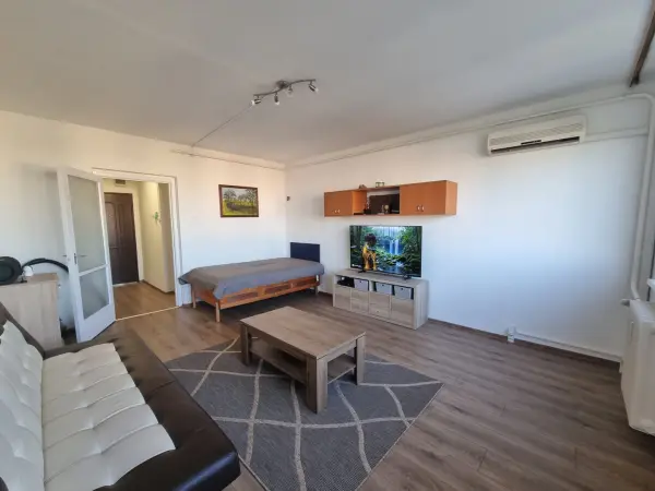 Eladó panellakás, Dunaújváros 1 szoba 30 m² 23.8 M Ft