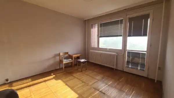 Eladó panellakás, Dunaújváros 2 szoba 52 m² 25.5 M Ft