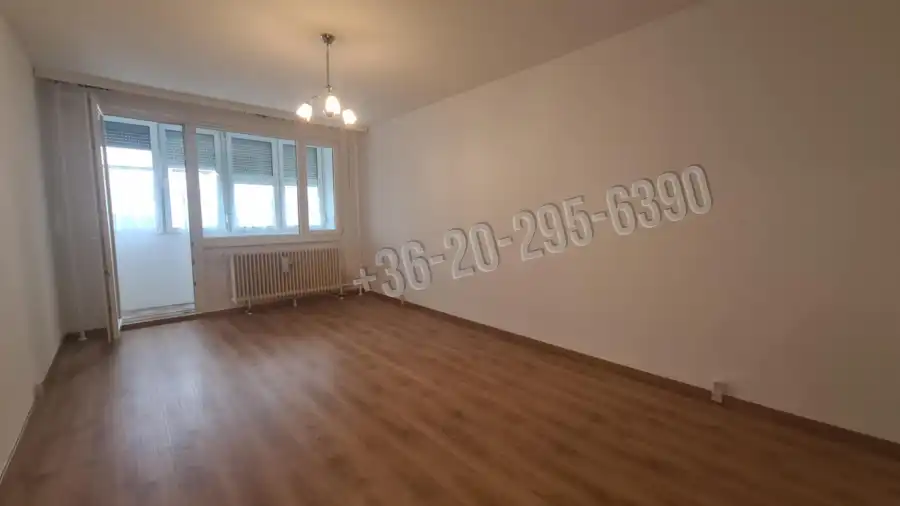 eladó panellakás, Dunaújváros