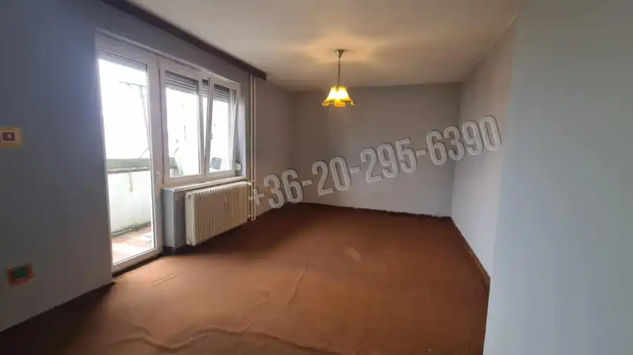 eladó téglalakás, Dunaújváros