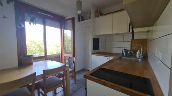 Eladó téglalakás, Dunaújváros 2+1 szoba 54 m² 45.3 M Ft